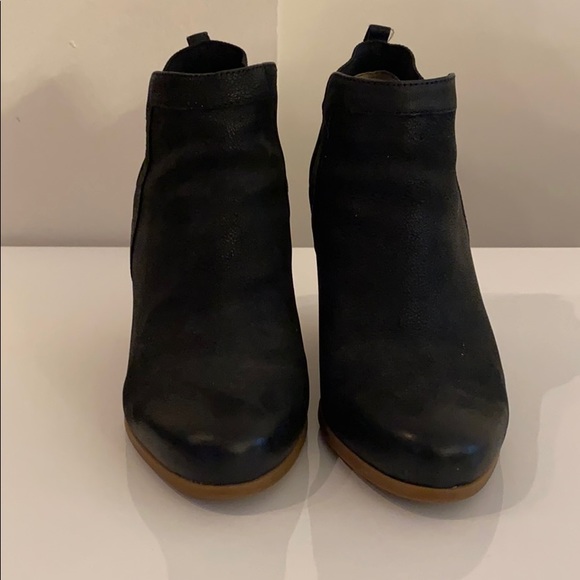 SOLD Crown Vintage Carly Bootie - Picture 2 of 4